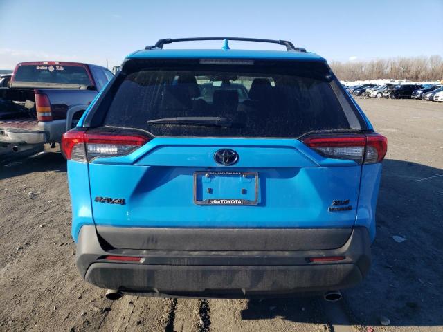 4T3RWRFV3MU035808 - 2021 TOYOTA RAV4 XLE BLUE photo 6