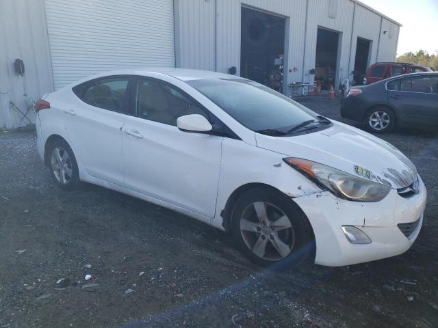 5NPDH4AE7DH420911 - 2013 HYUNDAI ELANTRA GLS WHITE photo 4