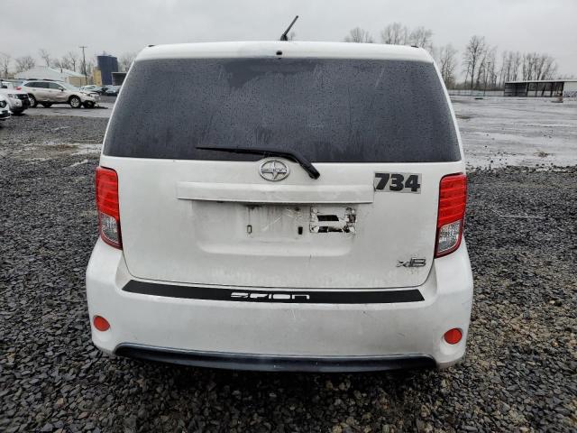 JTLZE4FE2FJ068939 - 2015 TOYOTA SCION XB WHITE photo 6