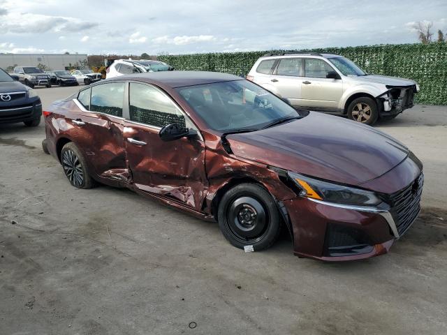 1N4BL4DV0RN317649 - 2024 NISSAN ALTIMA SV BURGUNDY photo 4