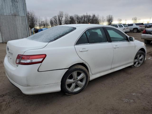 4T1BF3EK7BU745452 - 2011 TOYOTA CAMRY BASE WHITE photo 3