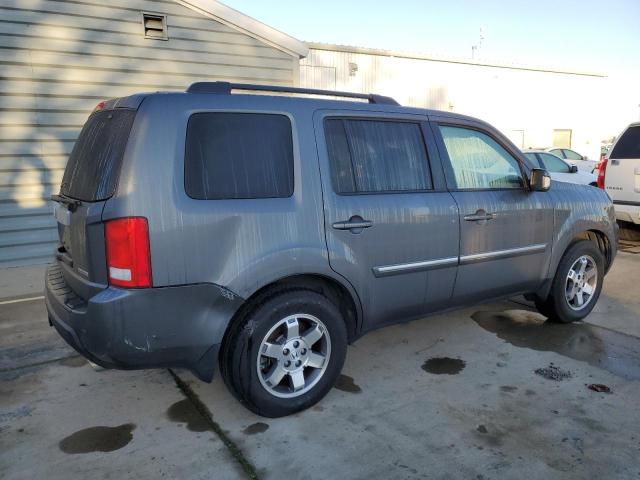 5FNYF3H95BB040696 - 2011 HONDA PILOT TOURING GRAY photo 3