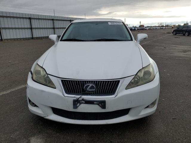 JTHBK262795093122 - 2009 LEXUS IS 250 WHITE photo 5