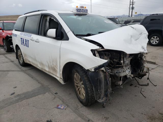 2011 TOYOTA SIENNA XLE, 