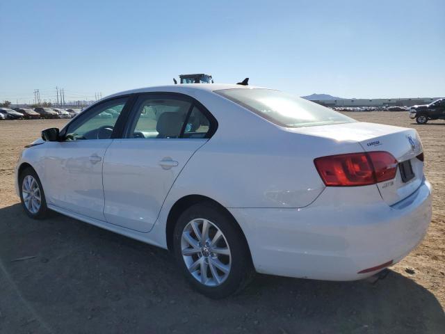 3VWDP7AJXDM437436 - 2013 VOLKSWAGEN JETTA SE WHITE photo 2