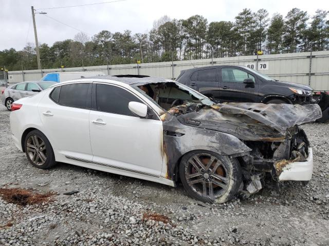 5XXGR4A66DG091360 - 2013 KIA OPTIMA SX WHITE photo 4