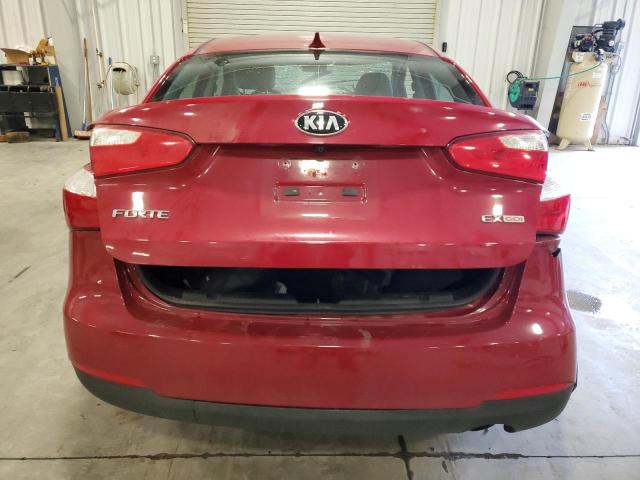 KNAFX4A83G5527610 - 2016 KIA FORTE EX RED photo 6