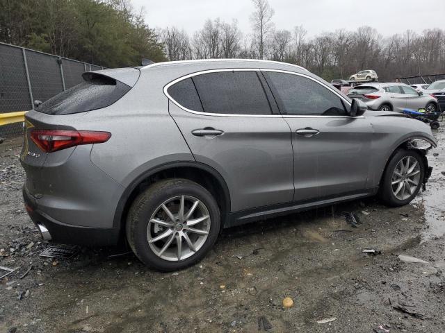 ZASPAKBN1K7C56939 - 2019 ALFA ROMEO STELVIO TI GRAY photo 3