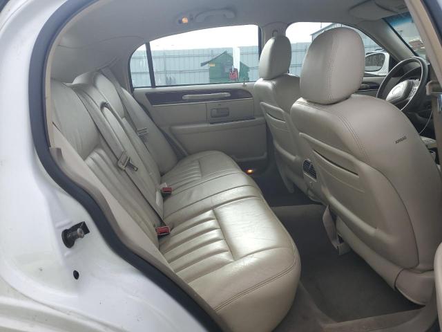 1LNHM81W73Y671482 - 2003 LINCOLN TOWN CAR EXECUTIVE WHITE photo 10