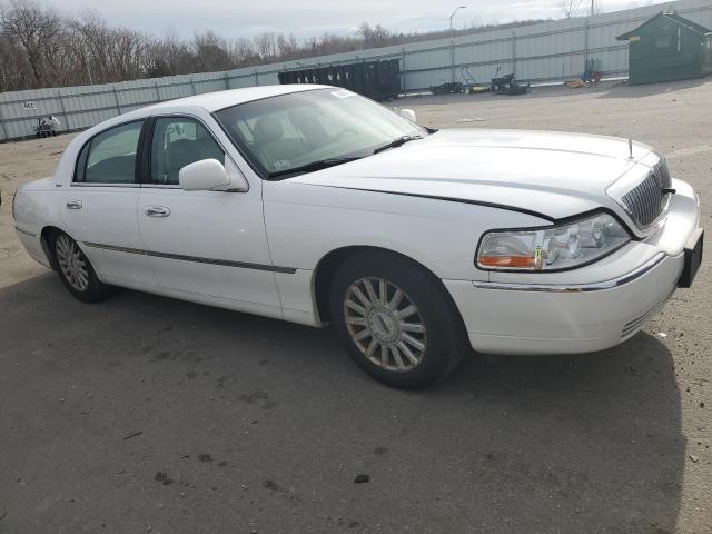 1LNHM81W73Y671482 - 2003 LINCOLN TOWN CAR EXECUTIVE WHITE photo 4
