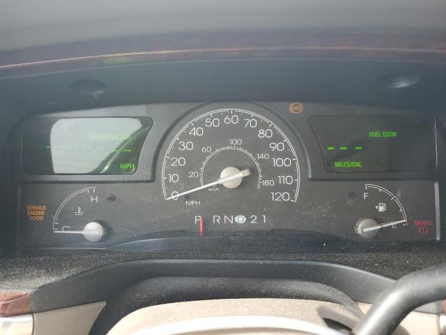 1LNHM81W73Y671482 - 2003 LINCOLN TOWN CAR EXECUTIVE WHITE photo 9