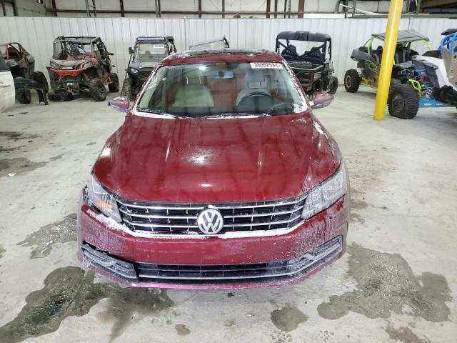 1VWBT7A37HC054775 - 2017 VOLKSWAGEN PASSAT SE RED photo 5