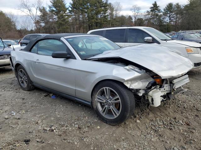 1ZVBP8EN2A5172135 - 2010 FORD MUSTANG SILVER photo 4