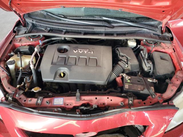 1NXBU4EE0AZ197718 - 2010 TOYOTA COROLLA BASE RED photo 11