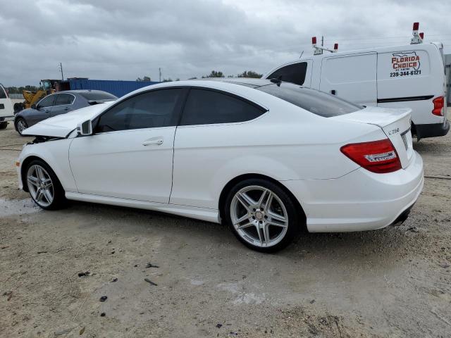 WDDGJ4HB6FG439623 - 2015 MERCEDES-BENZ C 250 WHITE photo 2