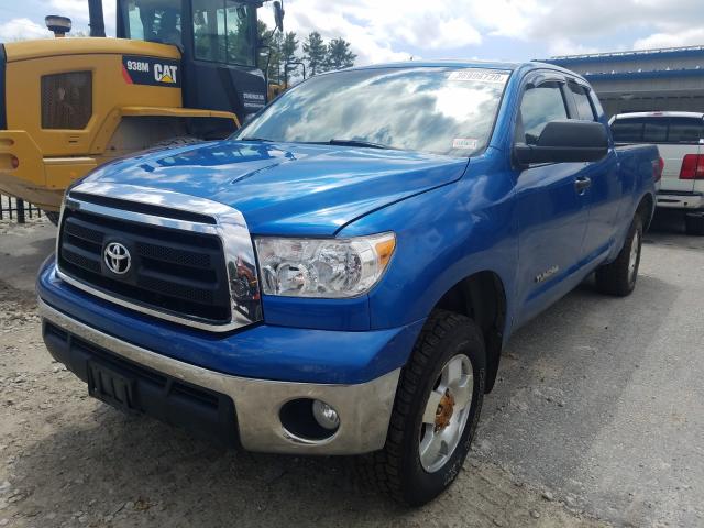 5TFUM5F17AX007703 - 2010 TOYOTA TUNDRA DOUBLE CAB SR5  photo 2