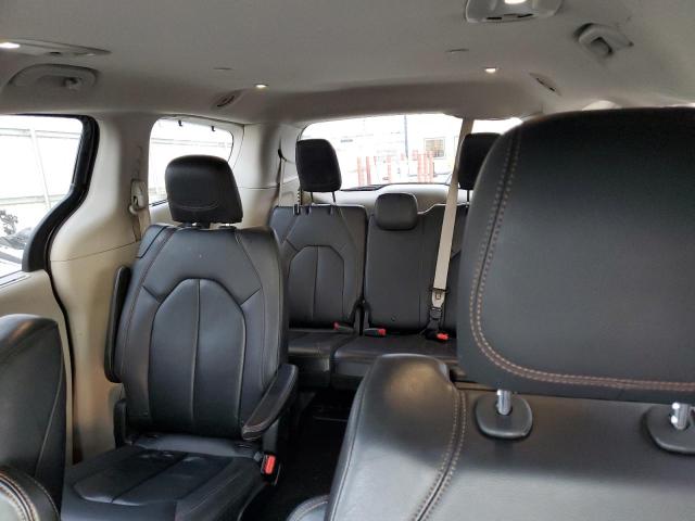 2C4RC1EGXHR768922 - 2017 CHRYSLER PACIFICA TOURING L PLUS GRAY photo 10