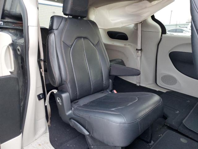 2C4RC1EGXHR768922 - 2017 CHRYSLER PACIFICA TOURING L PLUS GRAY photo 11