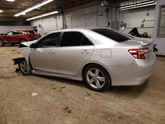 4T1BF1FK6EU435655 - 2014 TOYOTA CAMRY L SILVER photo 2