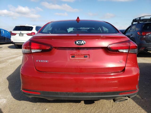 3KPFL4A75HE026519 - 2017 KIA FORTE LX RED photo 6