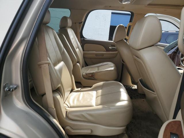 1GKFK13007R300900 - 2007 GMC YUKON TAN photo 11