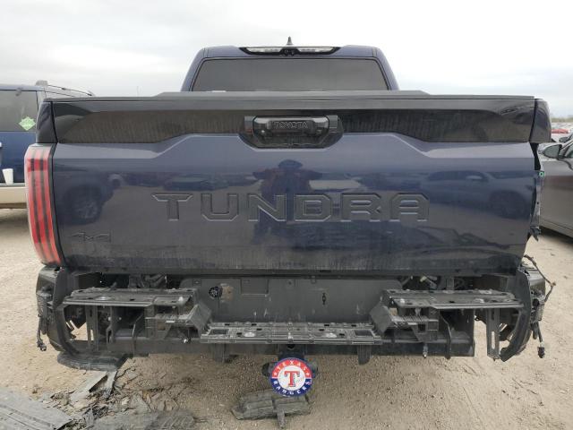 5TFNA5DB7PX085593 - 2023 TOYOTA TUNDRA CREWMAX PLATINUM Blau Foto 6