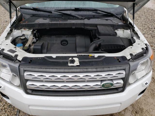 SALFR2BN5CH305139 - 2012 LAND ROVER LR2 HSE WHITE photo 12