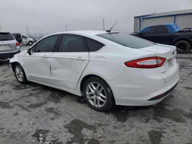 3FA6P0H70FR150728 - 2015 FORD FUSION SE WHITE photo 2