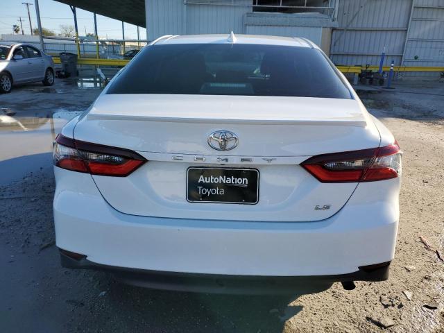 4T1C11AK3PU802704 - 2023 TOYOTA CAMRY LE WHITE photo 6