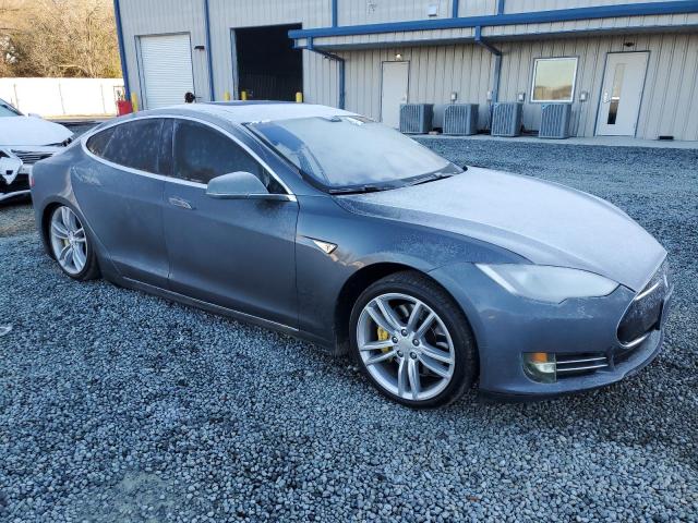 5YJSA1CP8DFP11506 - 2013 TESLA MODEL S ნაცრისფერი ფოტო 4