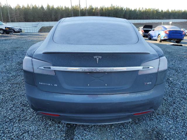 5YJSA1CP8DFP11506 - 2013 TESLA MODEL S ნაცრისფერი ფოტო 6