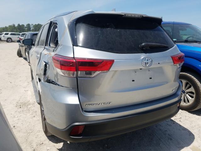 5TDKZRFH1KS565969 - 2019 TOYOTA HIGHLANDER SE  photo 3