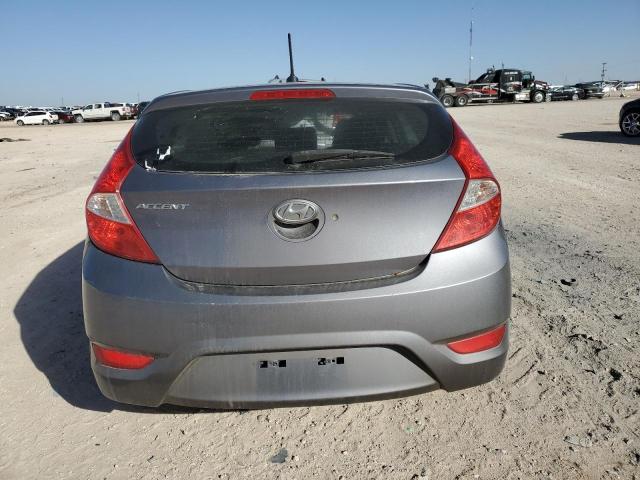 KMHCT5AE0GU255693 - 2016 HYUNDAI ACCENT SE GRAY photo 6