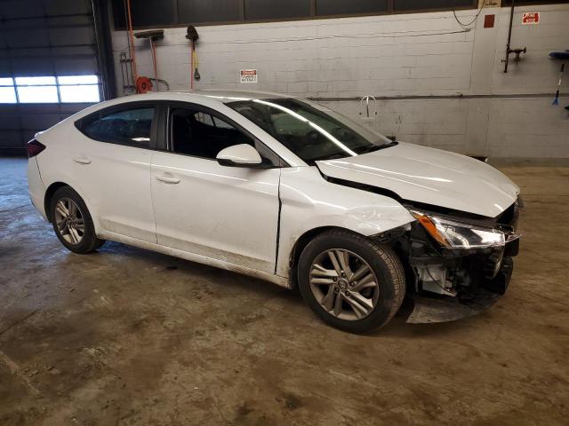 5NPD84LF7KH441342 - 2019 HYUNDAI ELANTRA SEL WHITE photo 4