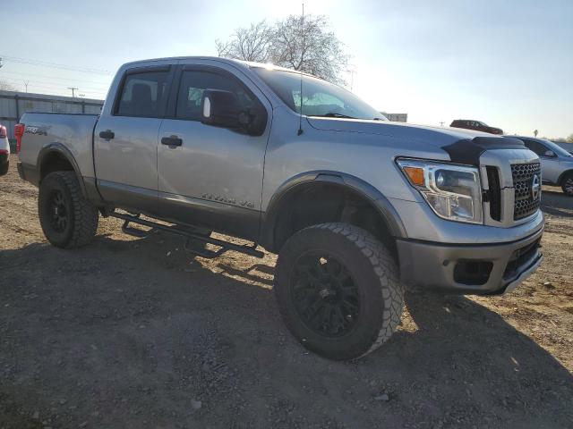 1N6AA1E50JN537805 - 2018 NISSAN TITAN SV SILVER photo 4