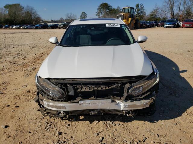 1HGCV1F49JA051962 - 2018 HONDA ACCORD EX WHITE photo 5