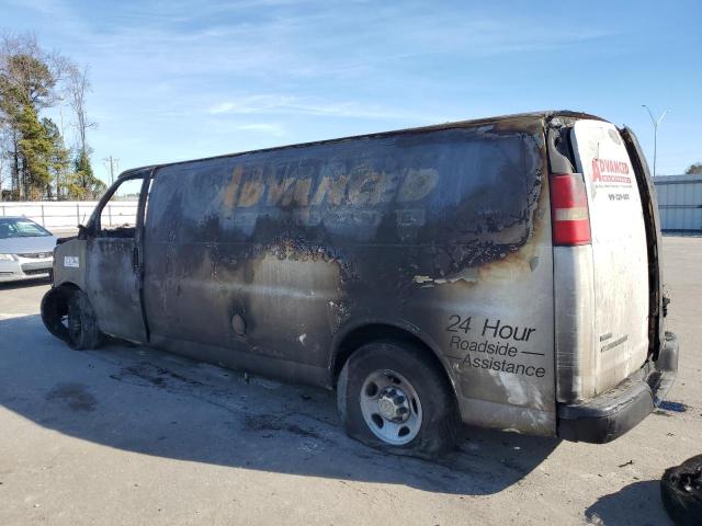 1GCZGUCG6B1120322 - 2011 CHEVROLET EXPRESS G3 BURN photo 2