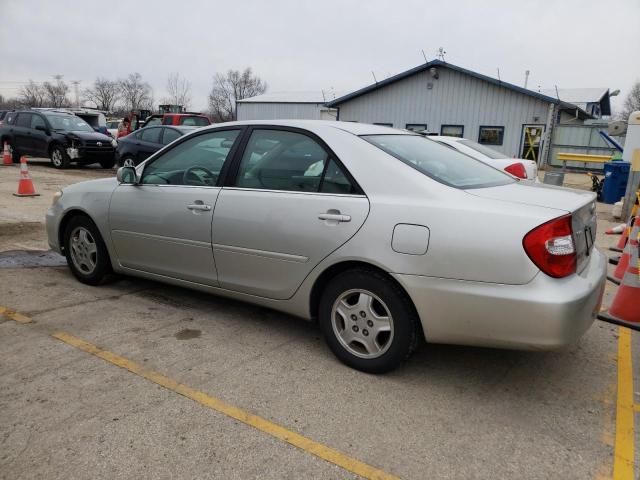 4T1BF30K82U013161 - 2002 TOYOTA CAMRY LE SILVER photo 2