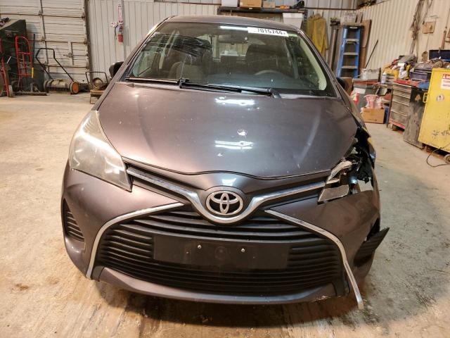 VNKKTUD33GA065609 - 2016 TOYOTA YARIS L GRAY photo 5