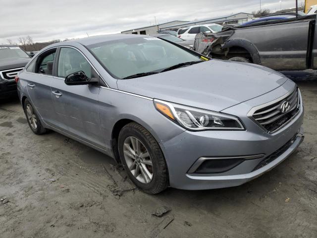 5NPE24AF9GH382228 - 2016 HYUNDAI SONATA SE GRAY photo 4