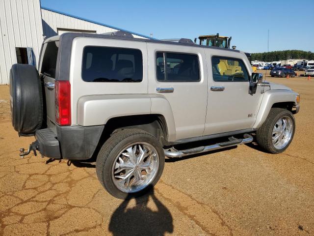 5GTDN136468148082 - 2006 HUMMER H3 BEIGE photo 3