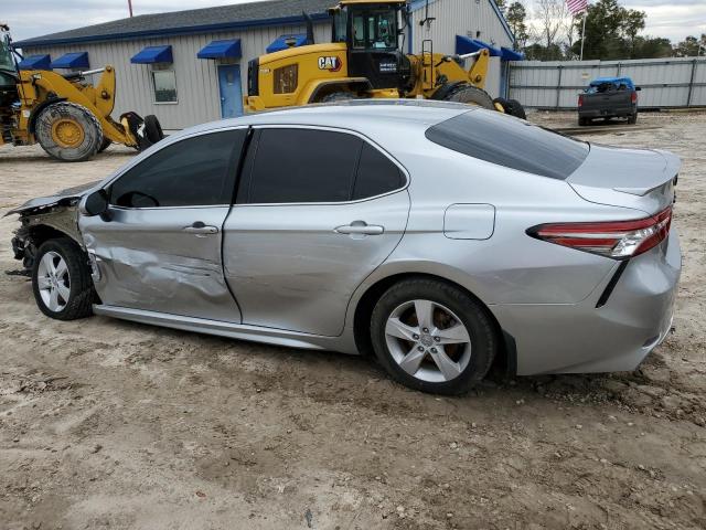 4T1B61HK4JU027548 - 2018 TOYOTA CAMRY XSE SILVER photo 2