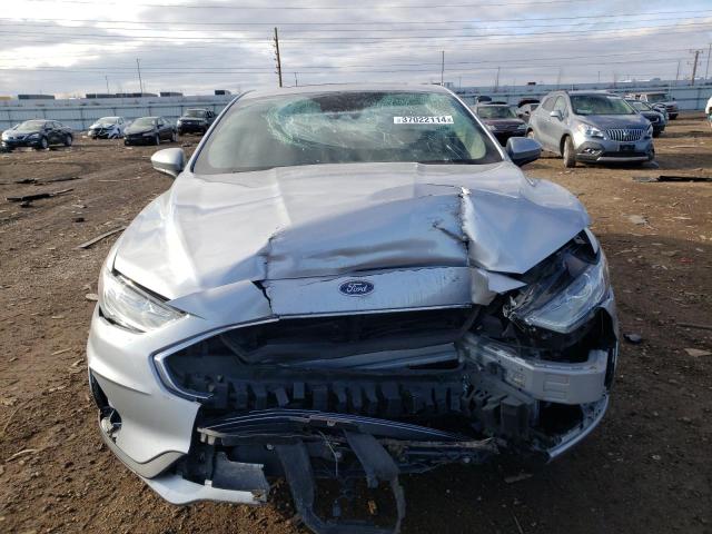 3FA6P0HD4LR254060 - 2020 FORD FUSION SE SILVER photo 5