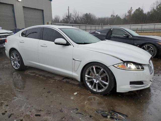 SAJWA0FB1CLS29906 - 2012 JAGUAR XF WHITE photo 4