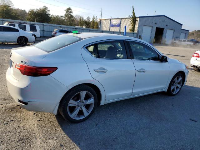 19VDE1F3XEE014490 - 2014 ACURA ILX 20 WHITE photo 3