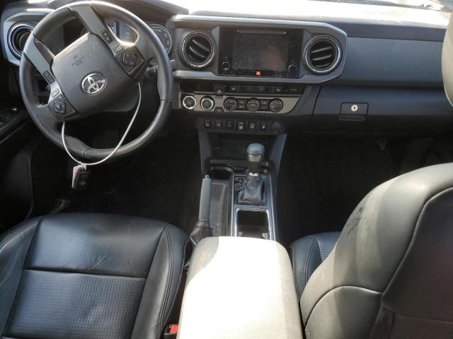 3TMCZ5AN5JM158875 - 2018 TOYOTA TACOMA DOUBLE CAB 黑色 照片 8