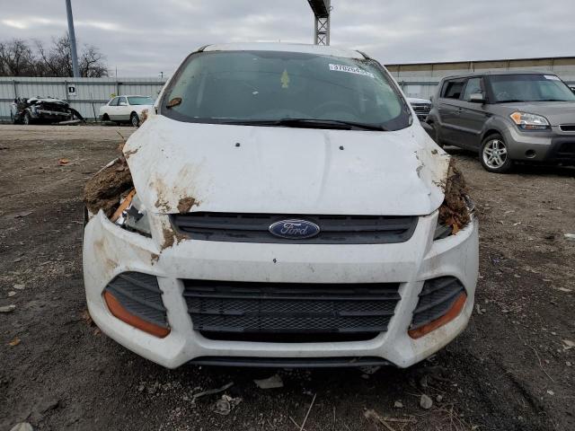 1FMCU0F72DUD93998 - 2013 FORD ESCAPE S WHITE photo 5