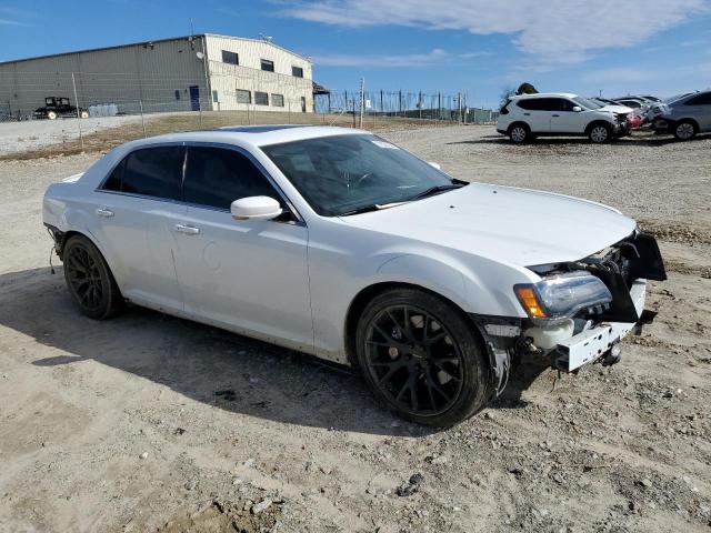 2C3CCAFJ4CH801870 - 2012 CHRYSLER 300 SRT-8 WHITE photo 4