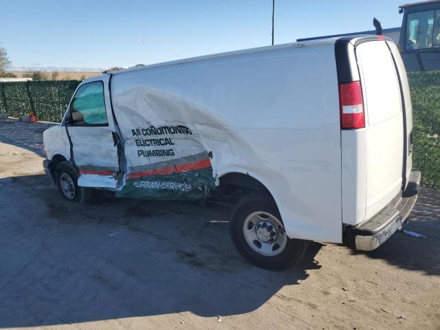 1GCWGAFP2N1288847 - 2022 CHEVROLET EXPRESS G2 WHITE photo 2