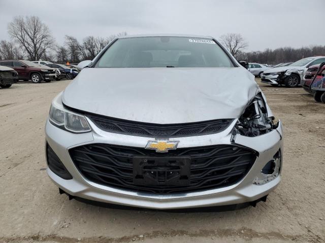 1G1BJ5SM4K7103802 - 2019 CHEVROLET CRUZE SILVER photo 5